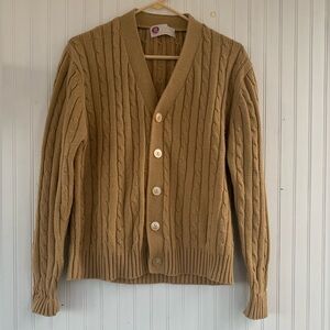 VINTAGE Sear’s Kings Road Men’s Tan Cable Knit Cardigan Size Medium